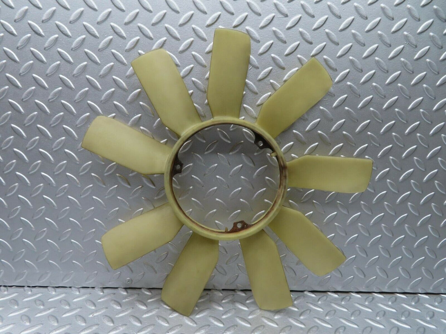 16328 Mercedes-Benz W124 260E Engine Cooling Fan 1032000423