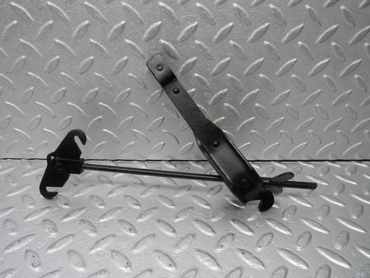 40416 Mercedes-Benz W110 230 Handbrake Adjusting Handbrake Regulator