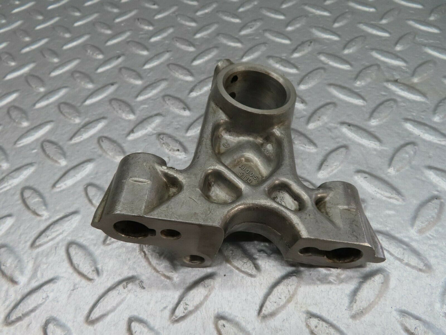 18036 Mercedes-Benz W123 200 Camshaft Tower Bearing 1150510812