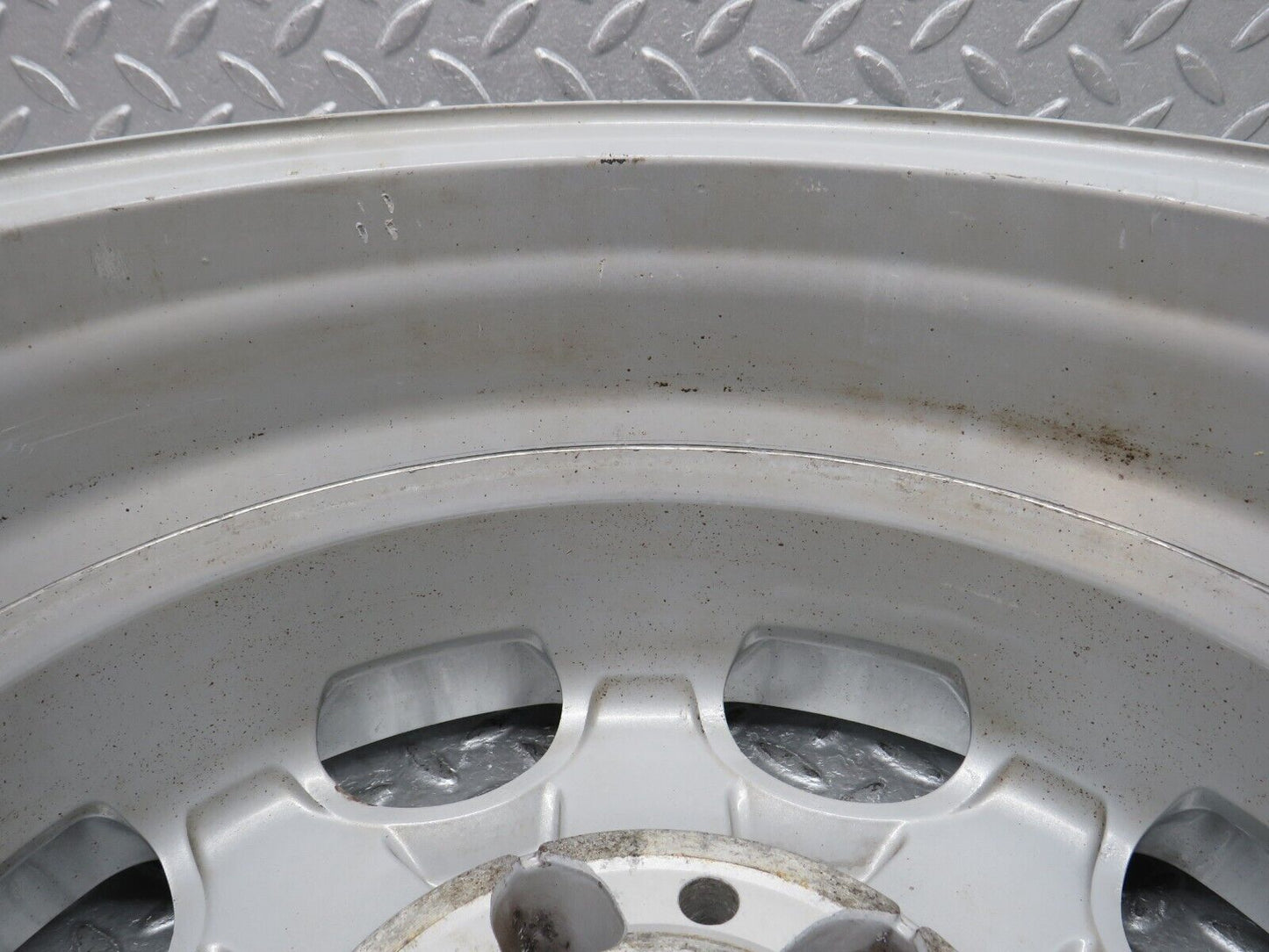 38187 Mercedes-Benz A124 Alloy Wheel 7Jx15H2 ET41 1244011302