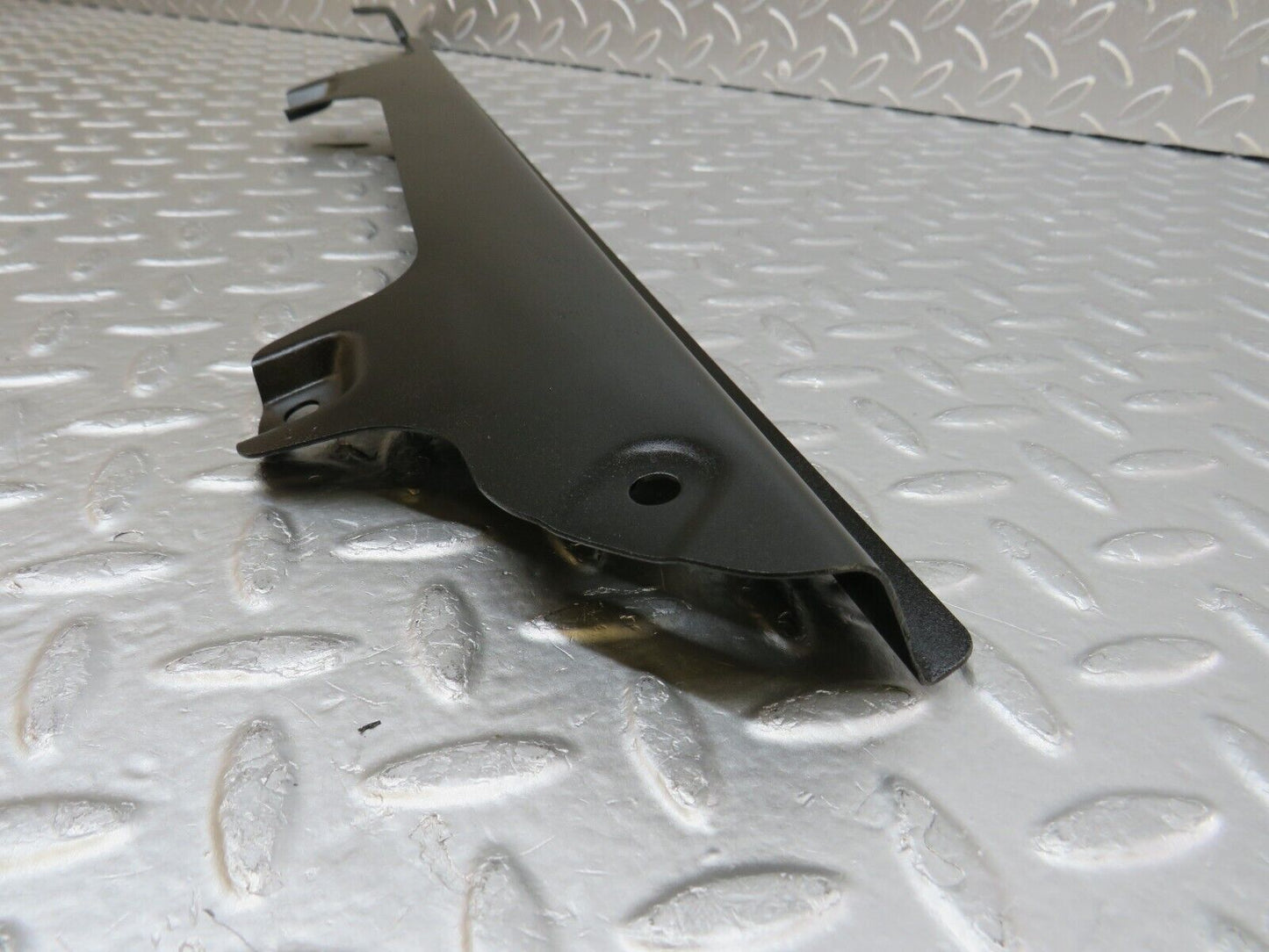 34609 Mercedes-Benz C126 380SEC Coupe Rear Window Channel Support Right Side