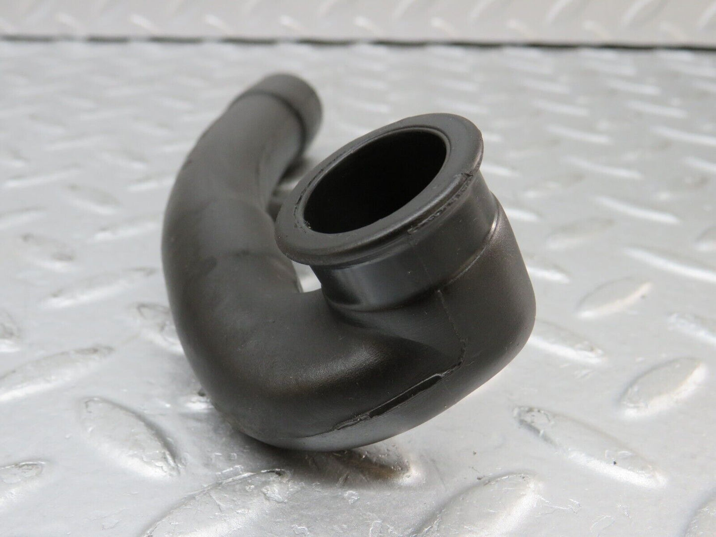 36281 Mercedes-Benz W126 420SE Crankcase Breather Hose Pipe 2x 1160940791 1170940882