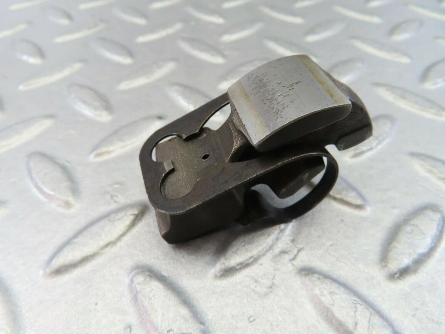 9868 Mercedes-Benz C123 280CE Coupe Valve Rocker Arm With Retaining Spring