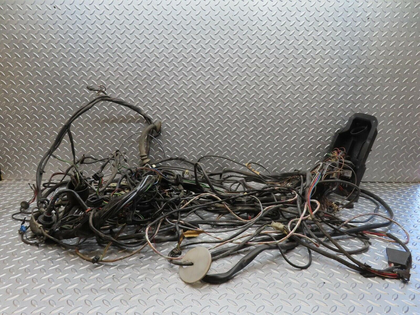 14182 Mercedes-Benz C107 280 SLC Engine Chassis Body Wire Wiring Harness