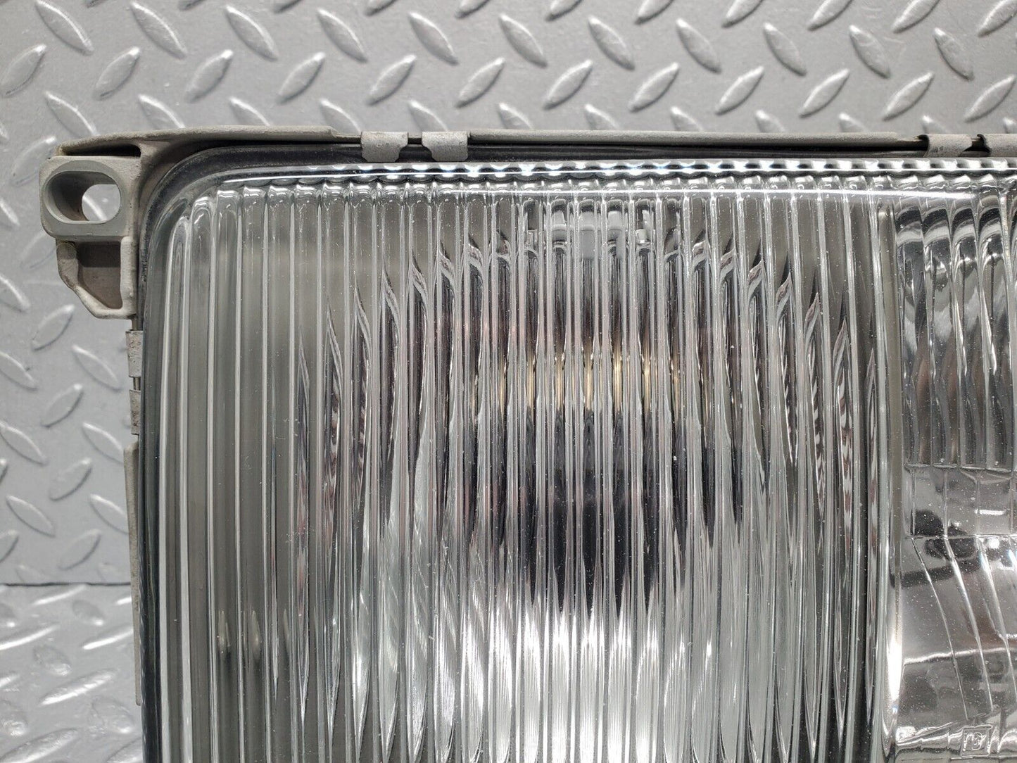 46453 Mercedes-Benz C123 280CE Coupe Headlight Bosch Left 1305620202 0028200761