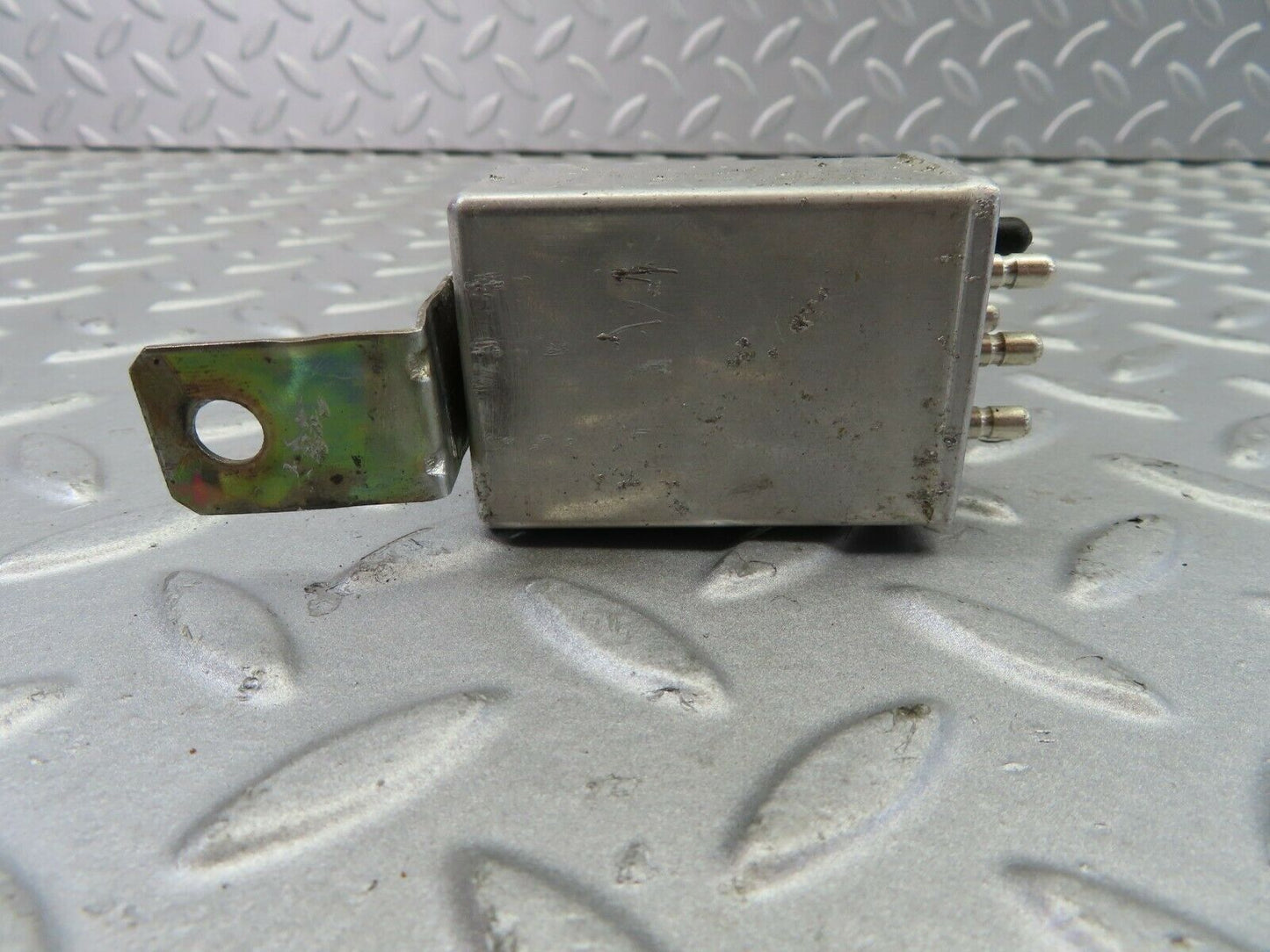 7444 Mercedes-Benz W116 450SE Heated Window Relay 1078200010