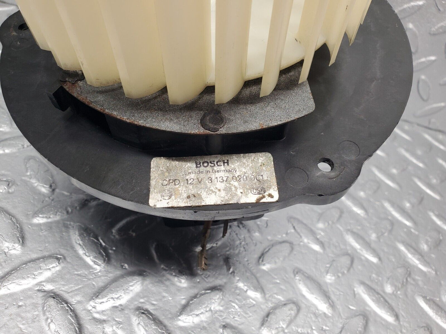 46460 Mercedes-Benz C123 280CE Coupe Heater Blower Motor Bosch 3137020001