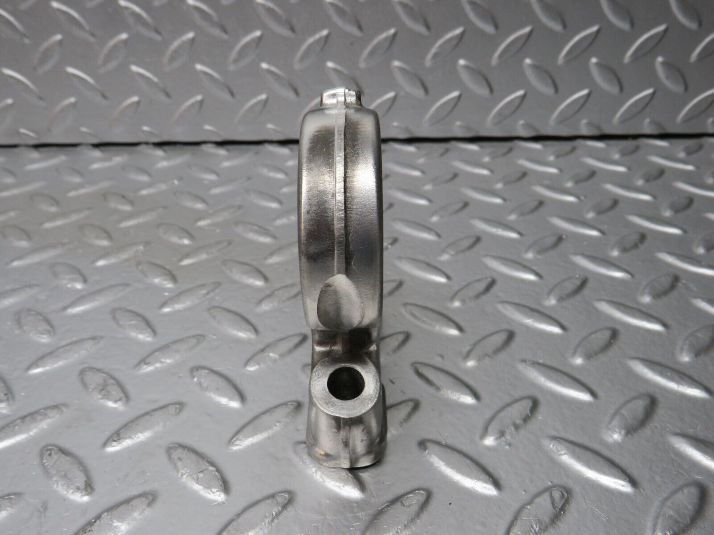 32999 Mercedes-Benz C107 R107 350 V8 Camshaft Tower Bearing 1160512112