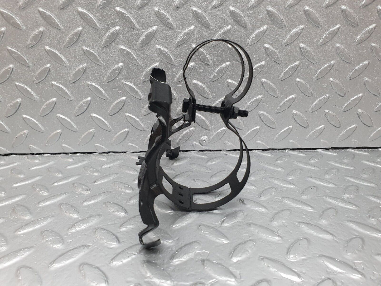 42064 Mercedes-Benz W202 C200 Fuel Pump Fuel Filter Holder Bracket