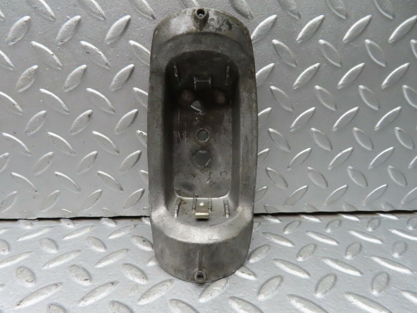 18998 Mercedes-Benz W121 190b Ponton Tail Light Housing Right 101808200264