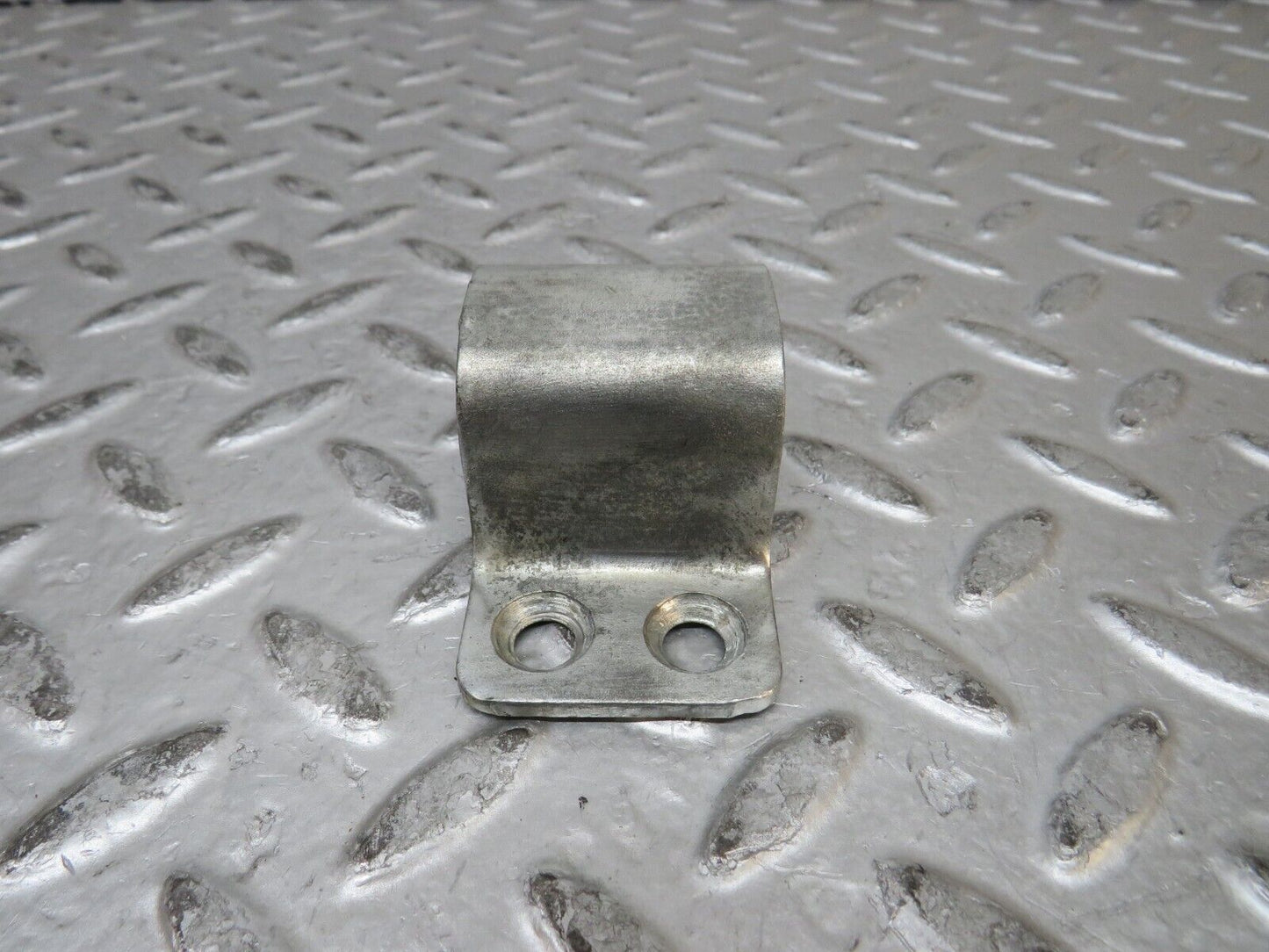 28817 Mercedes-Benz W123 230E Door Lock Latch Left Side