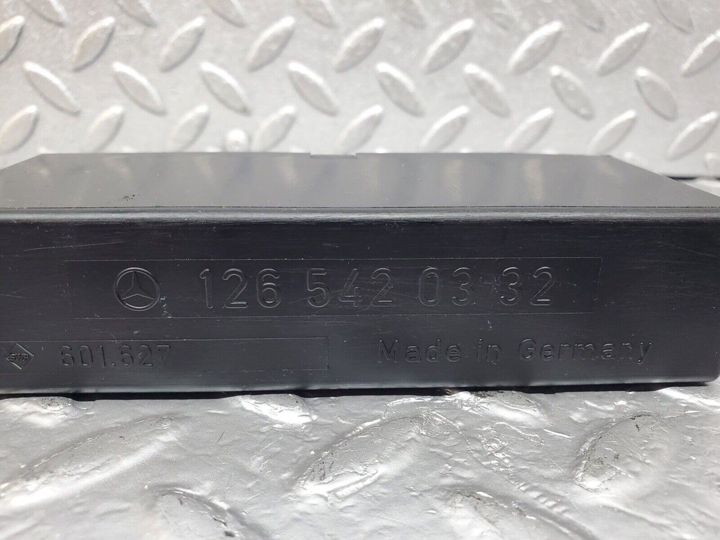 44622 Mercedes-Benz W124 220E Headlight Control Unit Relay 1265420332