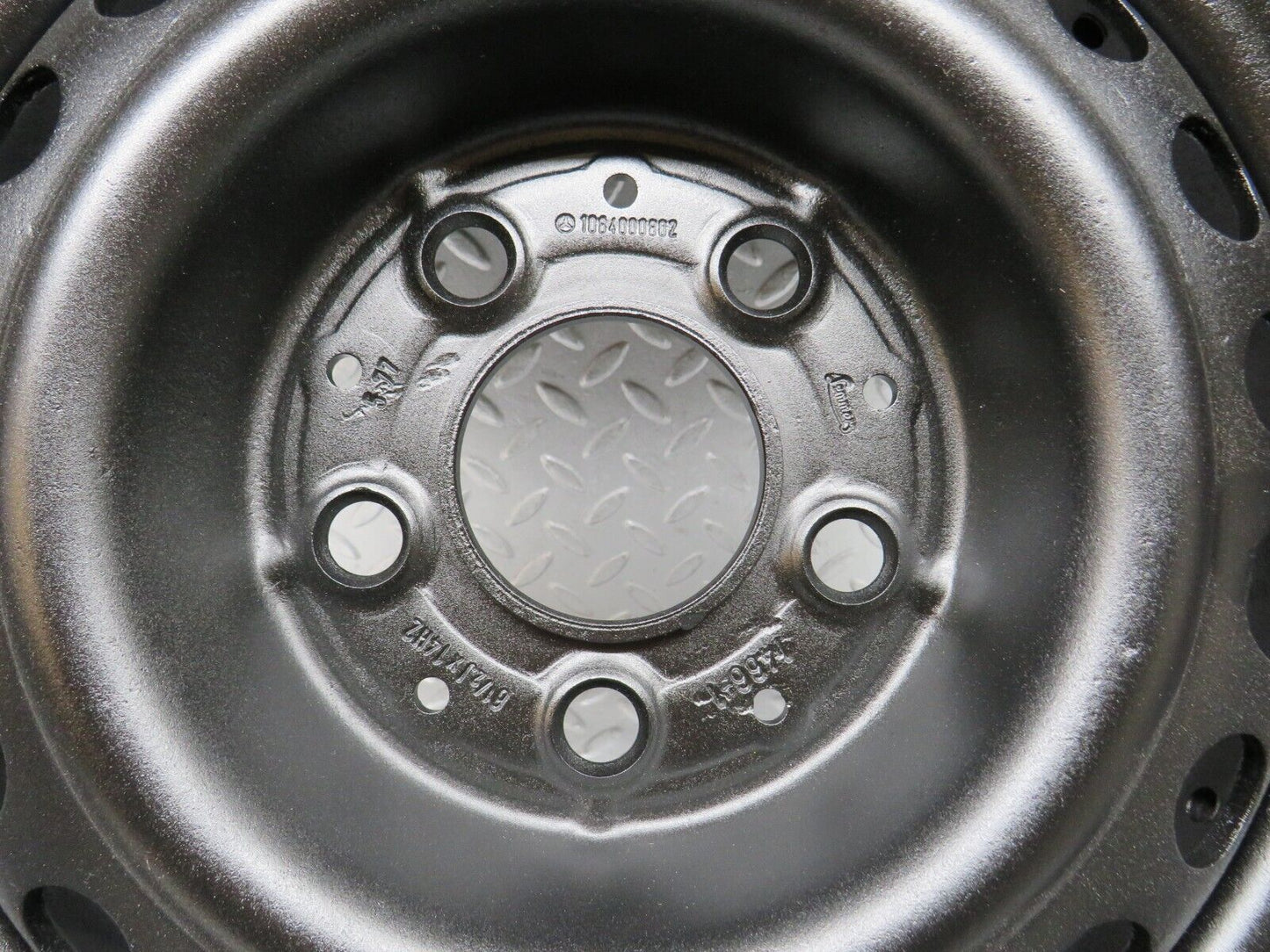 39050 Mercedes-Benz Steel Wheel 6.5Jx14H2 1084000802