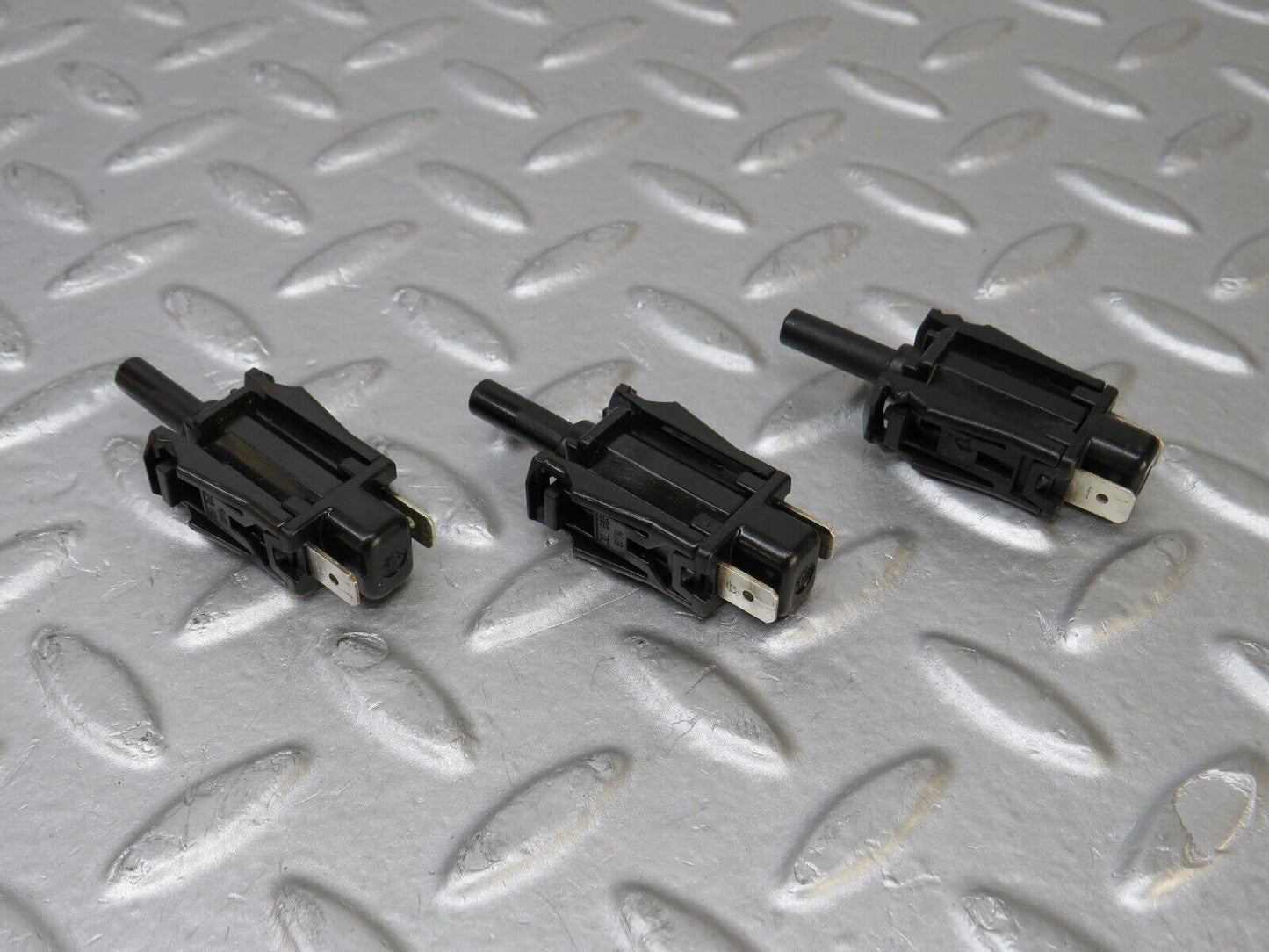 36917 Mercedes-Benz C126 420SEC Coupe Door Contact Switch 3x 0015458714