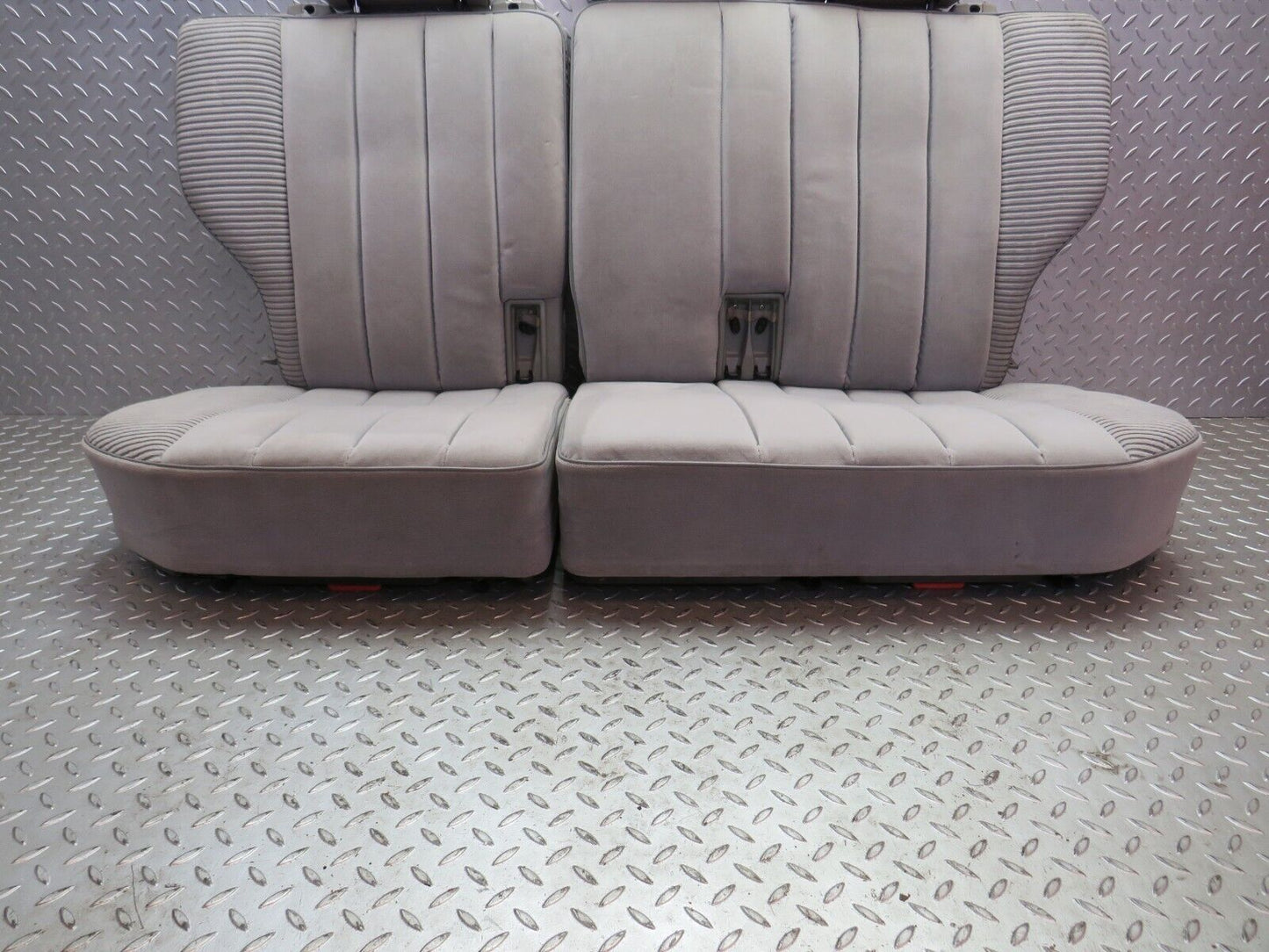 32348 Mercedes-Benz S124 300TE Wagon Rear Seat Grey