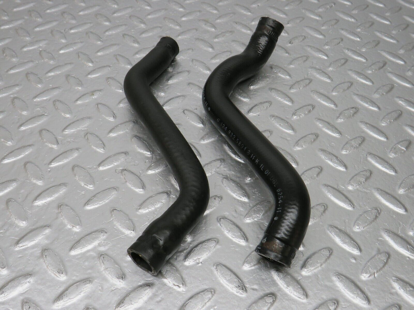 34089 Mercedes-Benz W124 260E Water Cooling Hose Pipe 1248325894