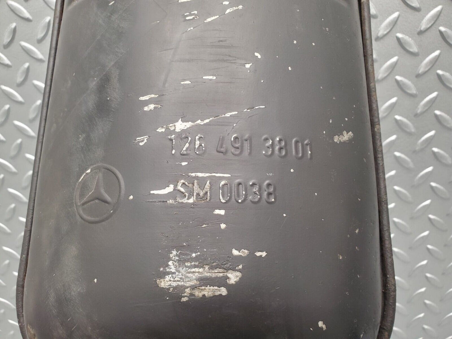 46102 Mercedes-Benz W126 420SE Exhaust Middle Silencer 1264913801
