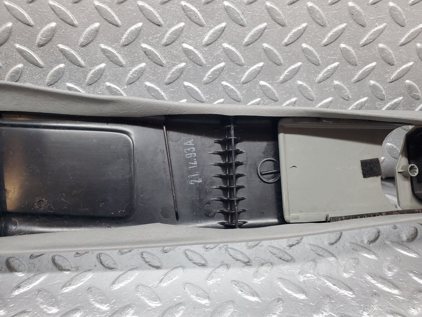 44578 Mercedes-Benz W124 220E B Pillar Cover Left Side Grey 1246923589