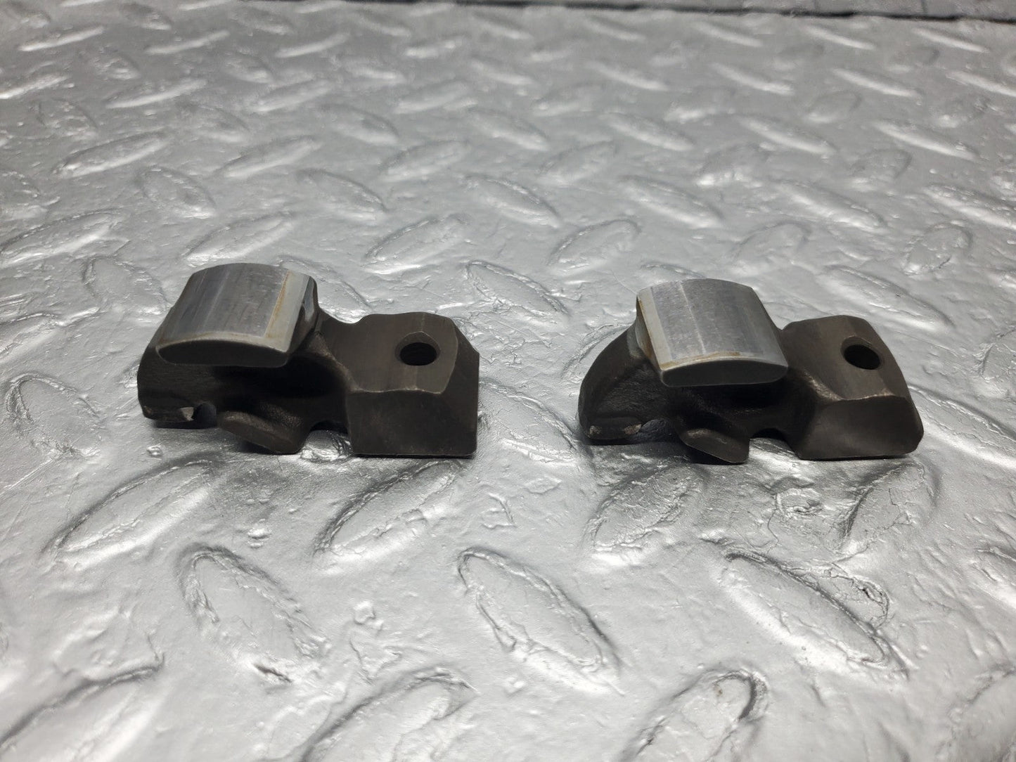 W126 Coupe rocker arm used OEM