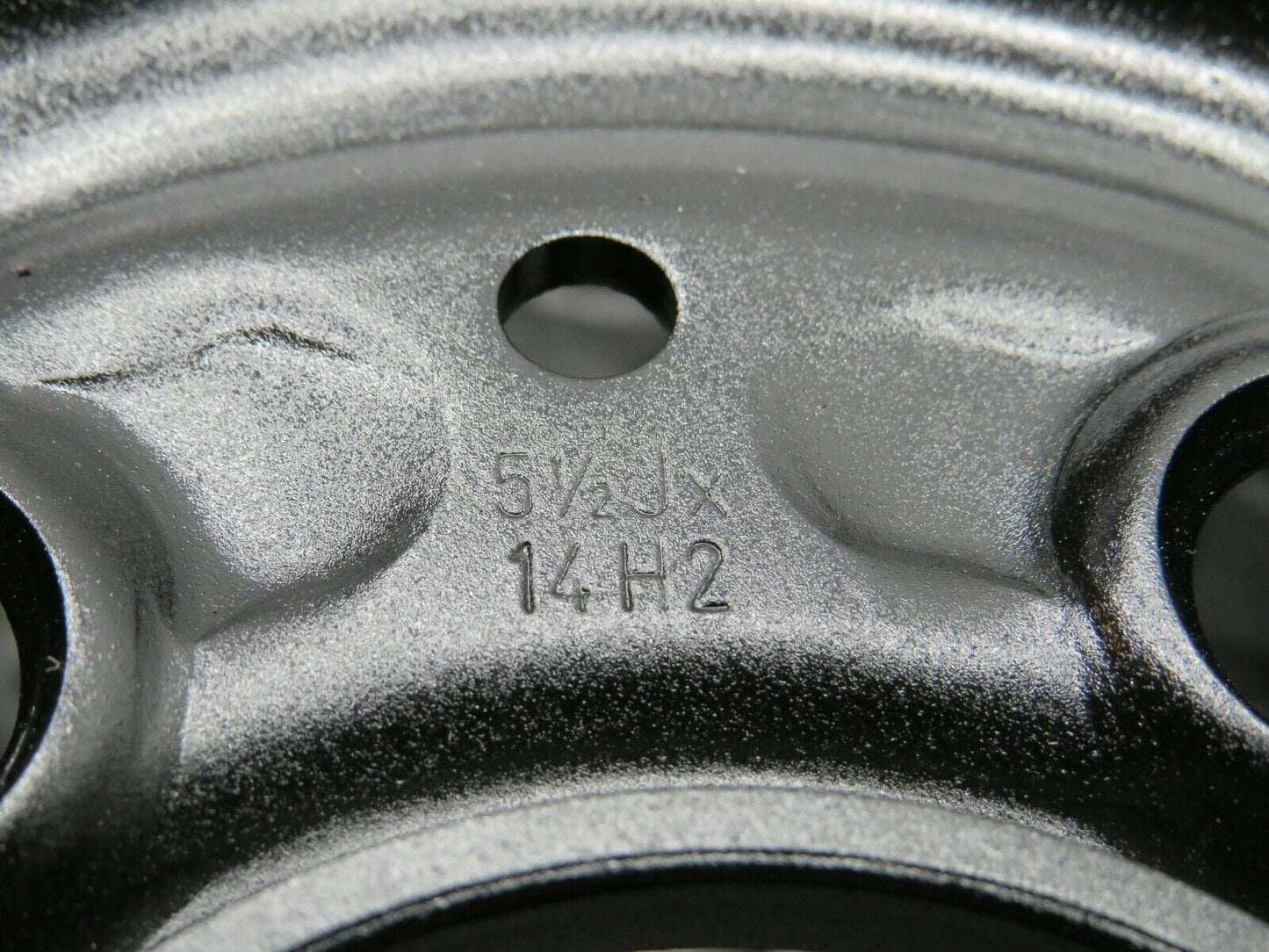 22185 Mercedes-Benz Steel Wheel 5.5Jx14H2 ET30 5x112 1234000302