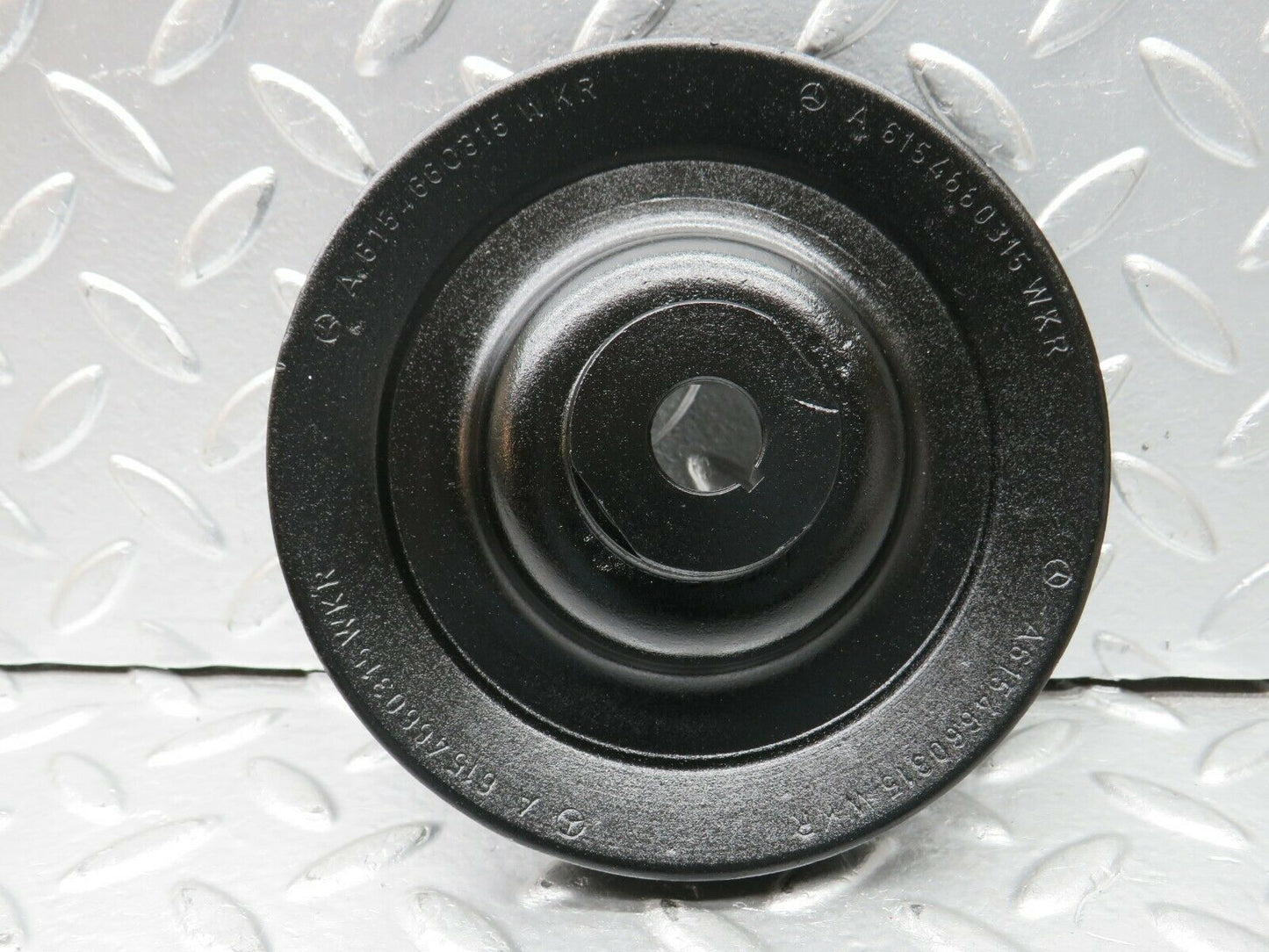 24160 Mercedes-Benz W123 280E Power Steering Pump Pulley 6154660315