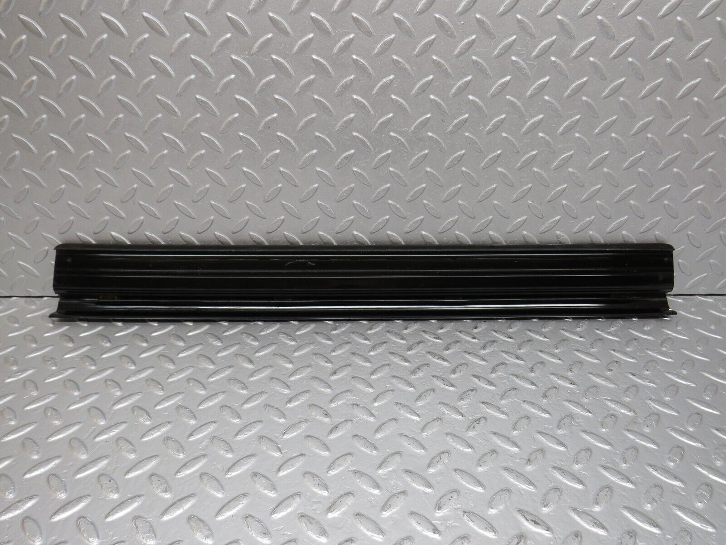 40632 Mercedes-Benz W123 300D Front Left Door Sill Trim Black