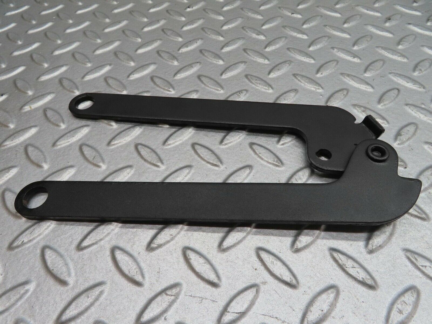 13886 Mercedes-Benz C107 280SLC Bonnet Hinge Right Side