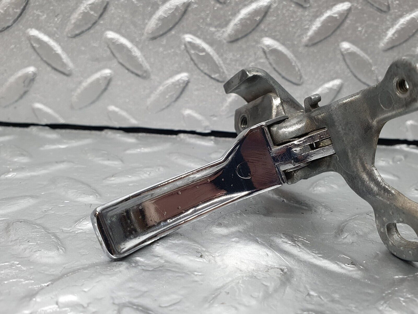 43111 Mercedes-Benz W108 280SE Rear Left Interior Door Handle Chrome 1157660119