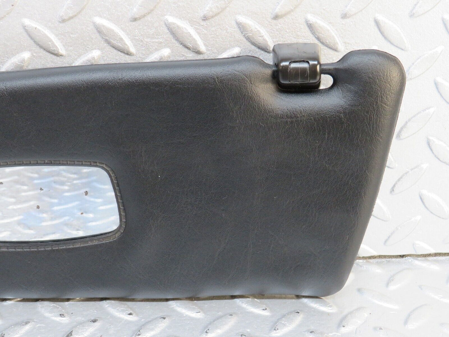 40565 Mercedes-Benz W123 300D Sun Visor Left Black
