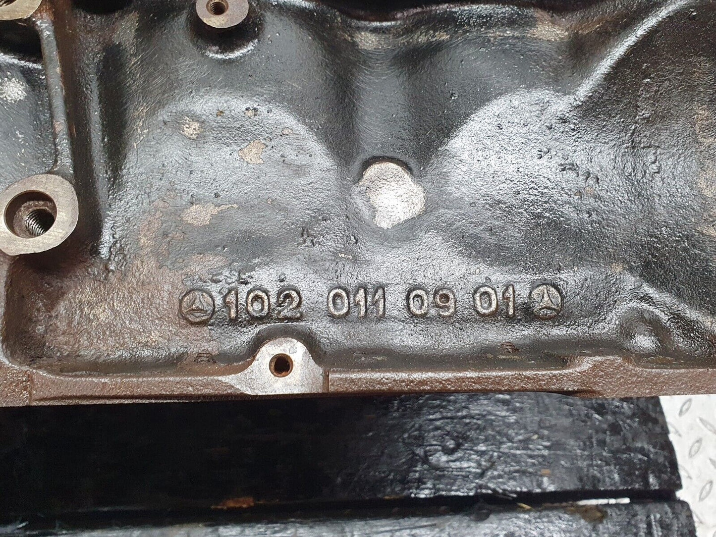 44210 Mercedes-Benz C123 230CE Coupe Engine Block 102.980 1020110901