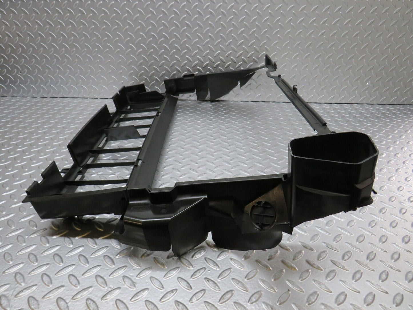 34792 Mercedes-Benz W210 320E Engine Fan Shroud 2105051830 2105051930