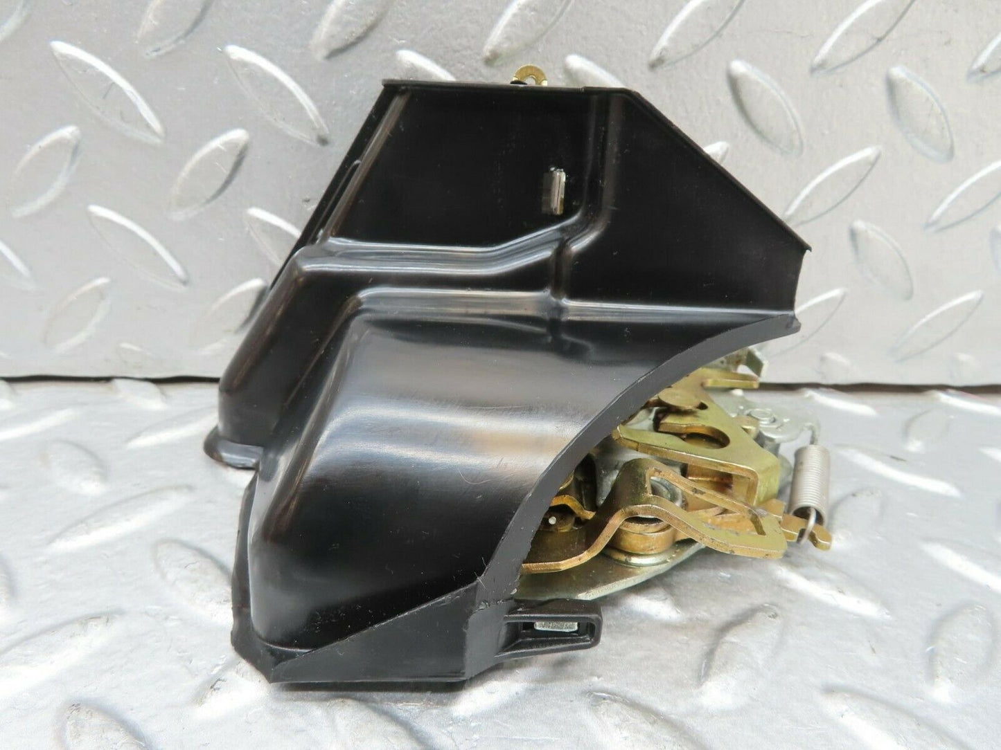 15232 Mercedes-Benz W123 230E Rear Right Door Lock Mechanism 1237330208