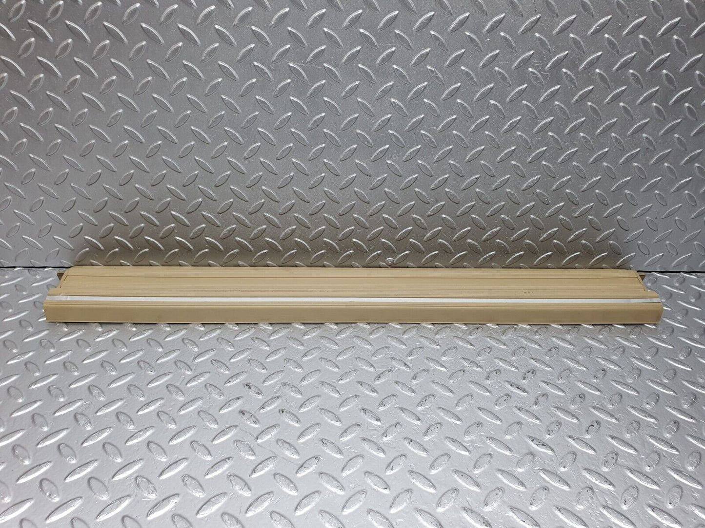 40943 Mercedes-Benz W126 300SE Front Right Door Sill Trim Beige