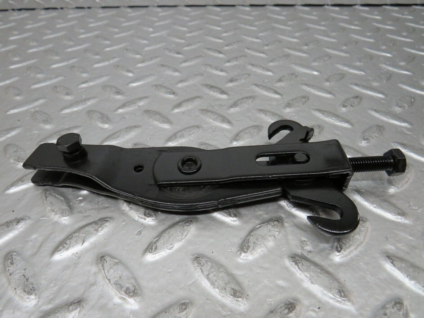 26735 Mercedes-Benz C124 220CE Coupe Handbrake Adjusting Handbrake Regulator