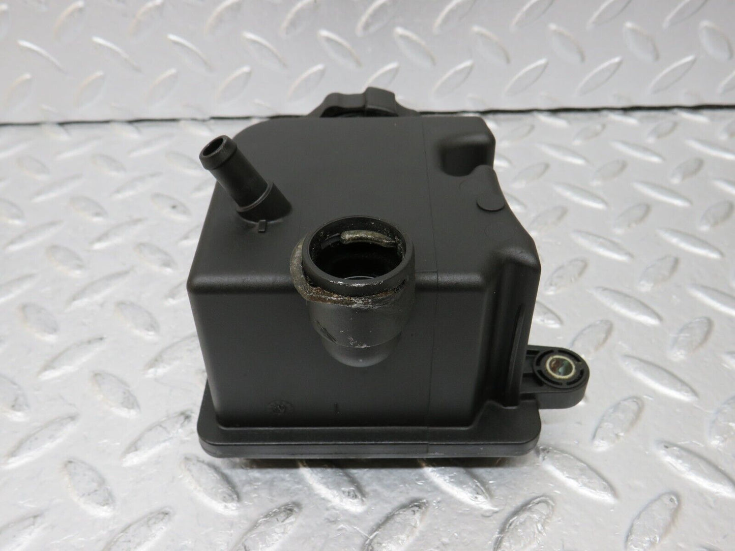 34898 Mercedes-Benz W210 320E Power Steering Fluid Reservoir Tank 0004600183