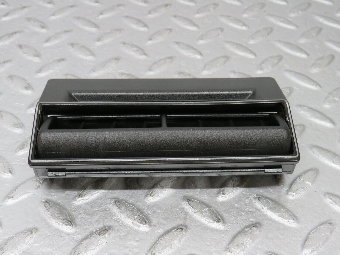 36187 Mercedes-Benz W126 420SE Centre Console Air Vent 1268300013