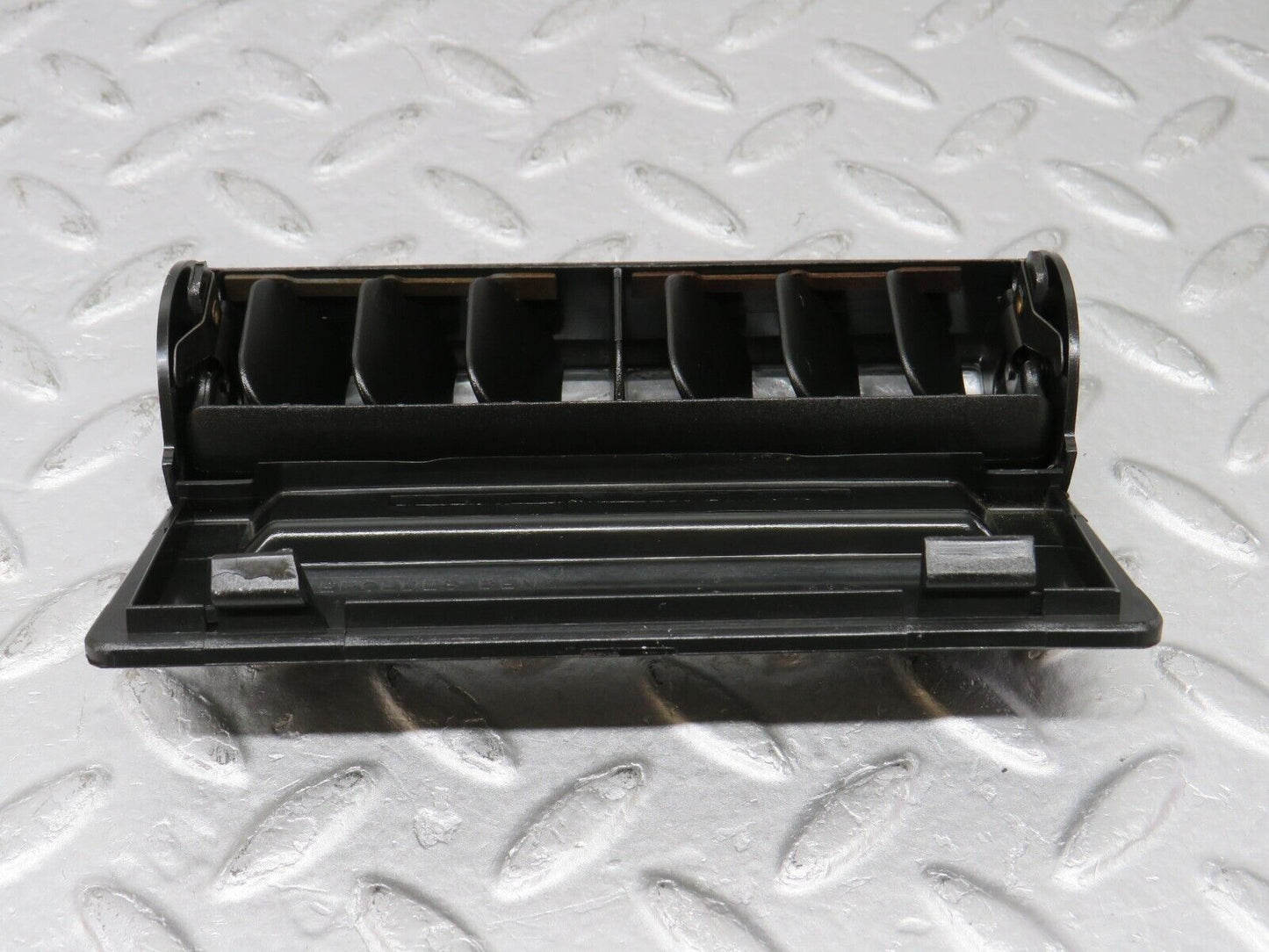36187 Mercedes-Benz W126 420SE Centre Console Air Vent 1268300013