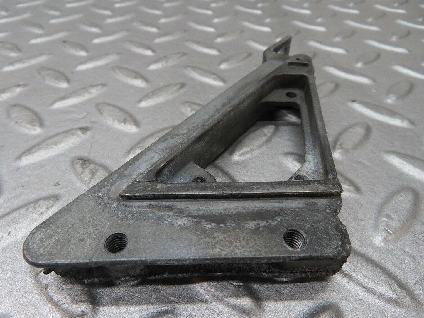 17557 Mercedes-Benz W116 450SEL Wing Mirror Bracket 1167250041