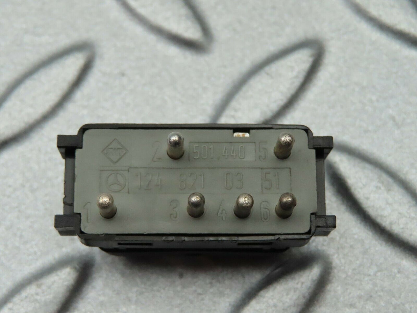 5348 Mercedes-Benz W124 230 E Air Circulation Power Switch 1248210351