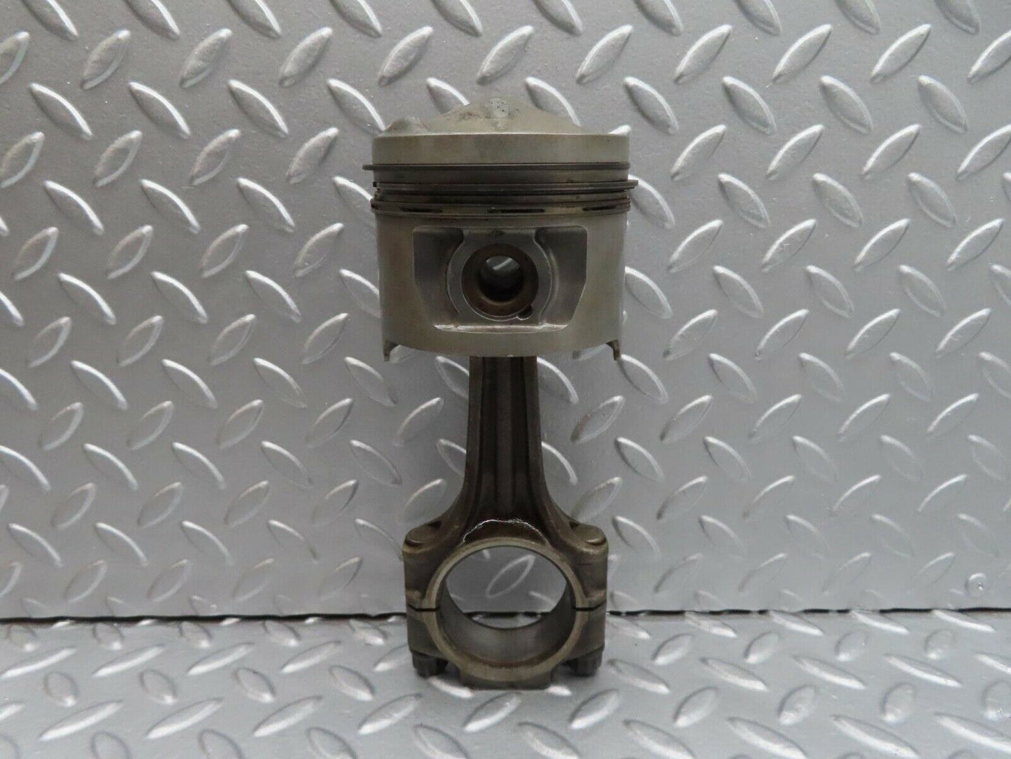15985 Mercedes-Benz W123 280E Piston With Connecting Rod 85.975 mm