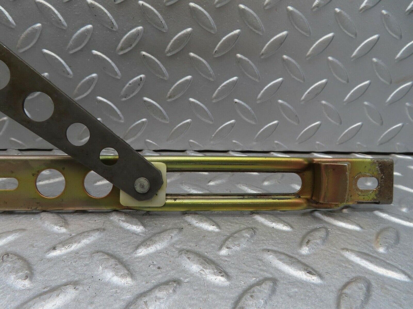13649 Mercedes-Benz W123 200 Front Right Manual Window Regulator