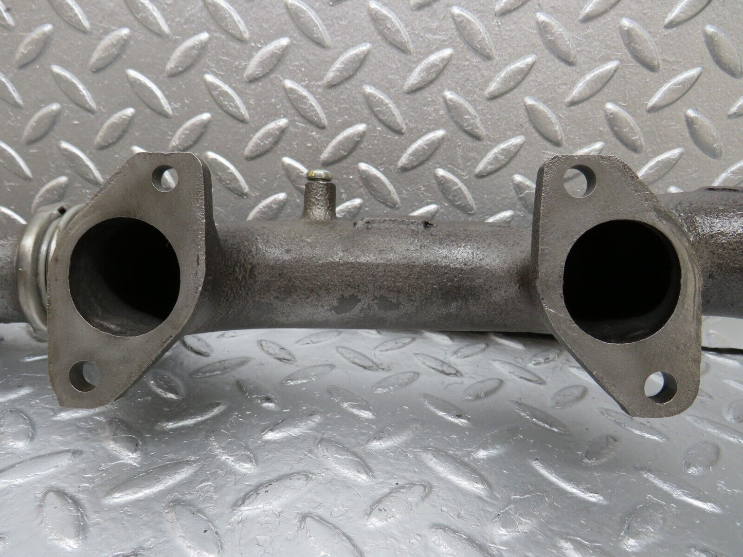 34636 Mercedes-Benz C126 380SEC Exhaust Manifold Right 1161420602 1161420702