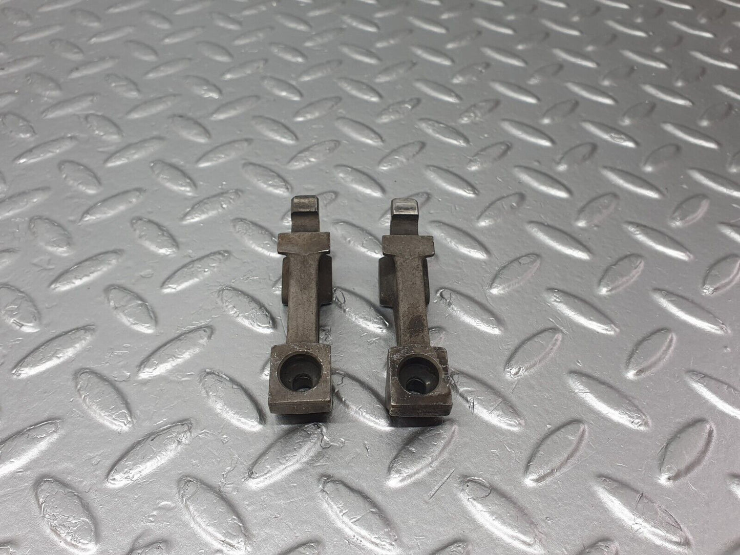 43359 Mercedes-Benz W108 280SE Valve Rocker Arm With Retaining Spring