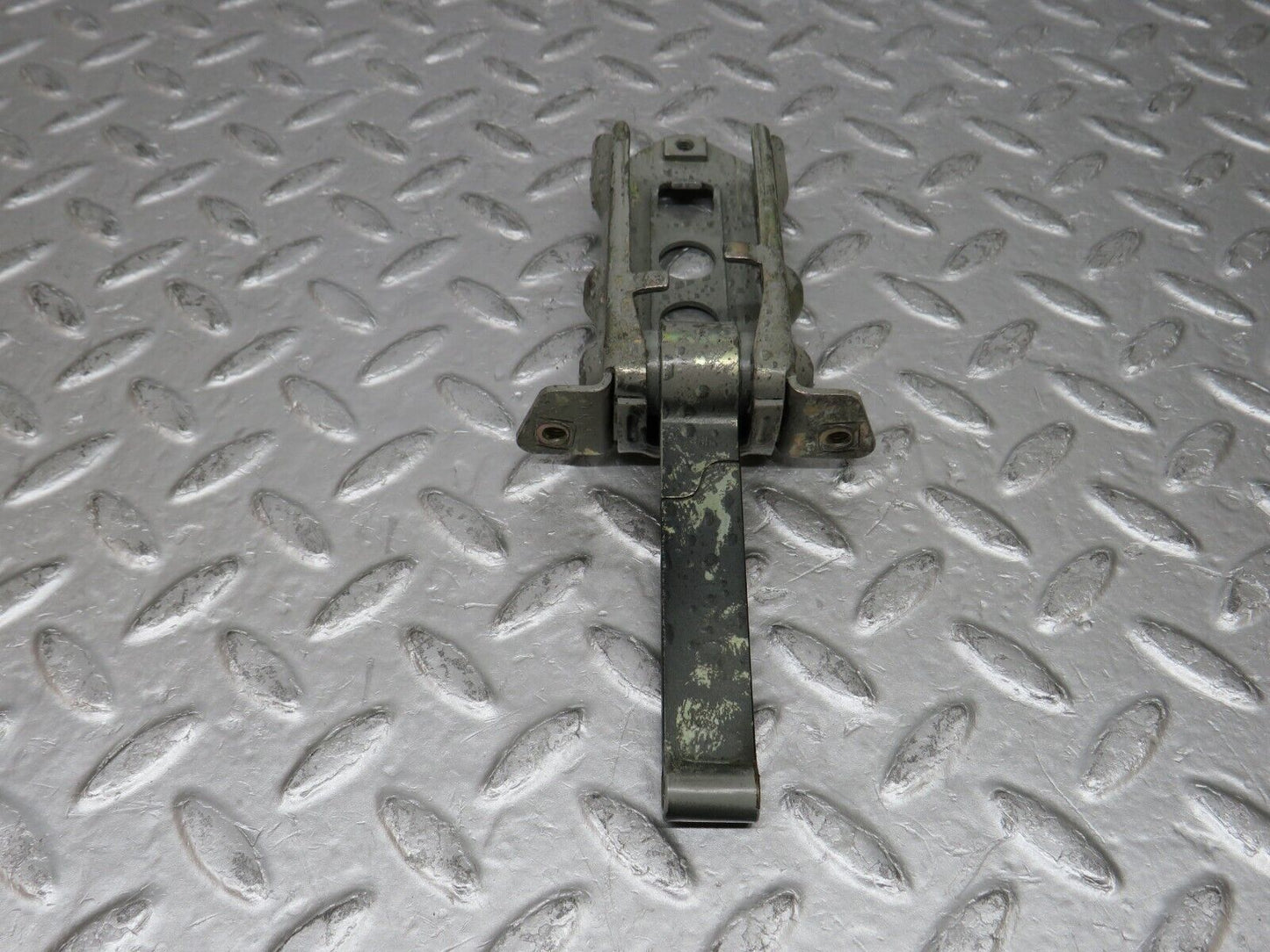 37739 Mercedes-Benz A124 320E Cabriolet Door Safety Check Strap