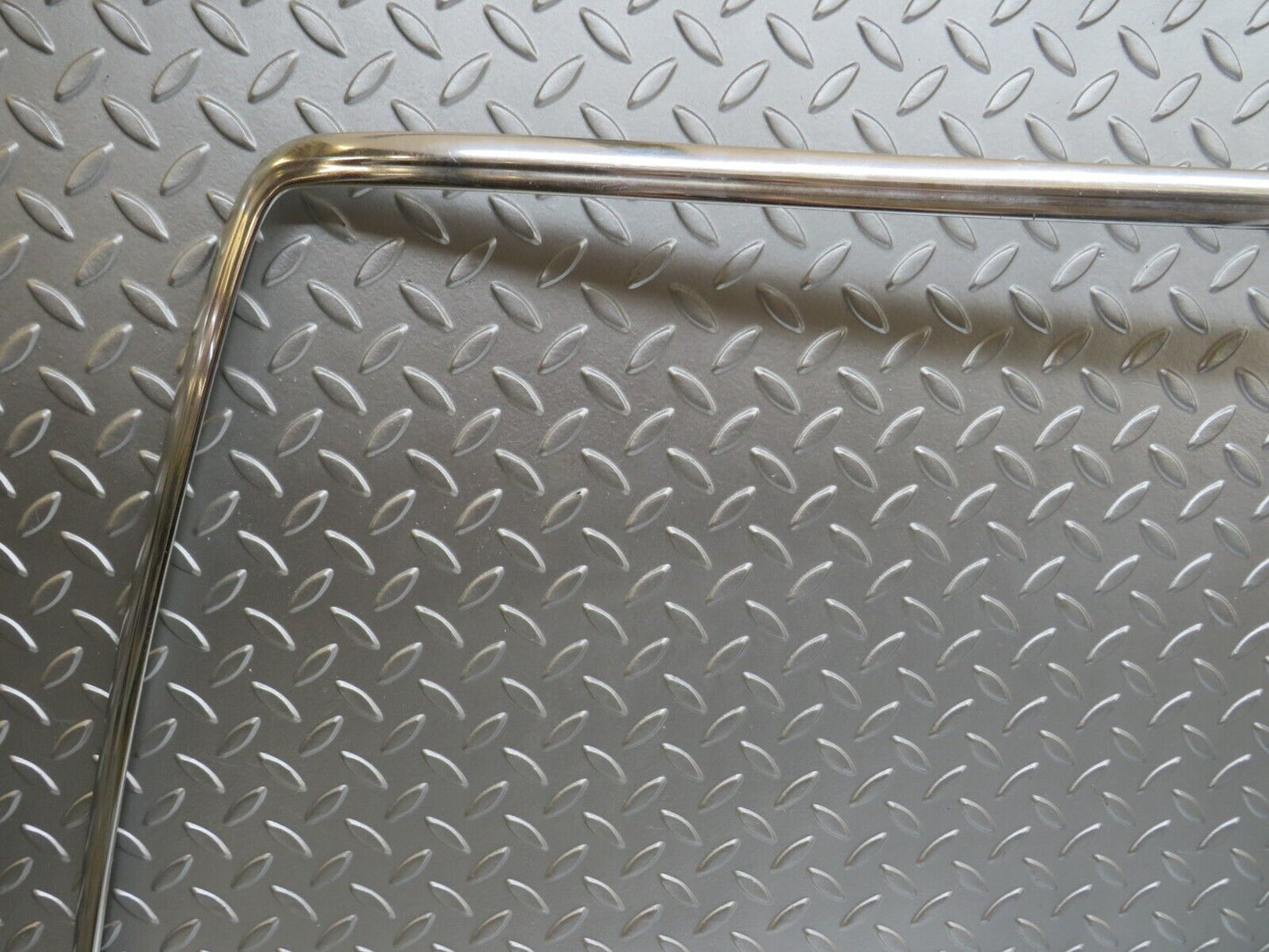 26299 Mercedes-Benz W116 450SE Rear Windscreen Chrome Frame