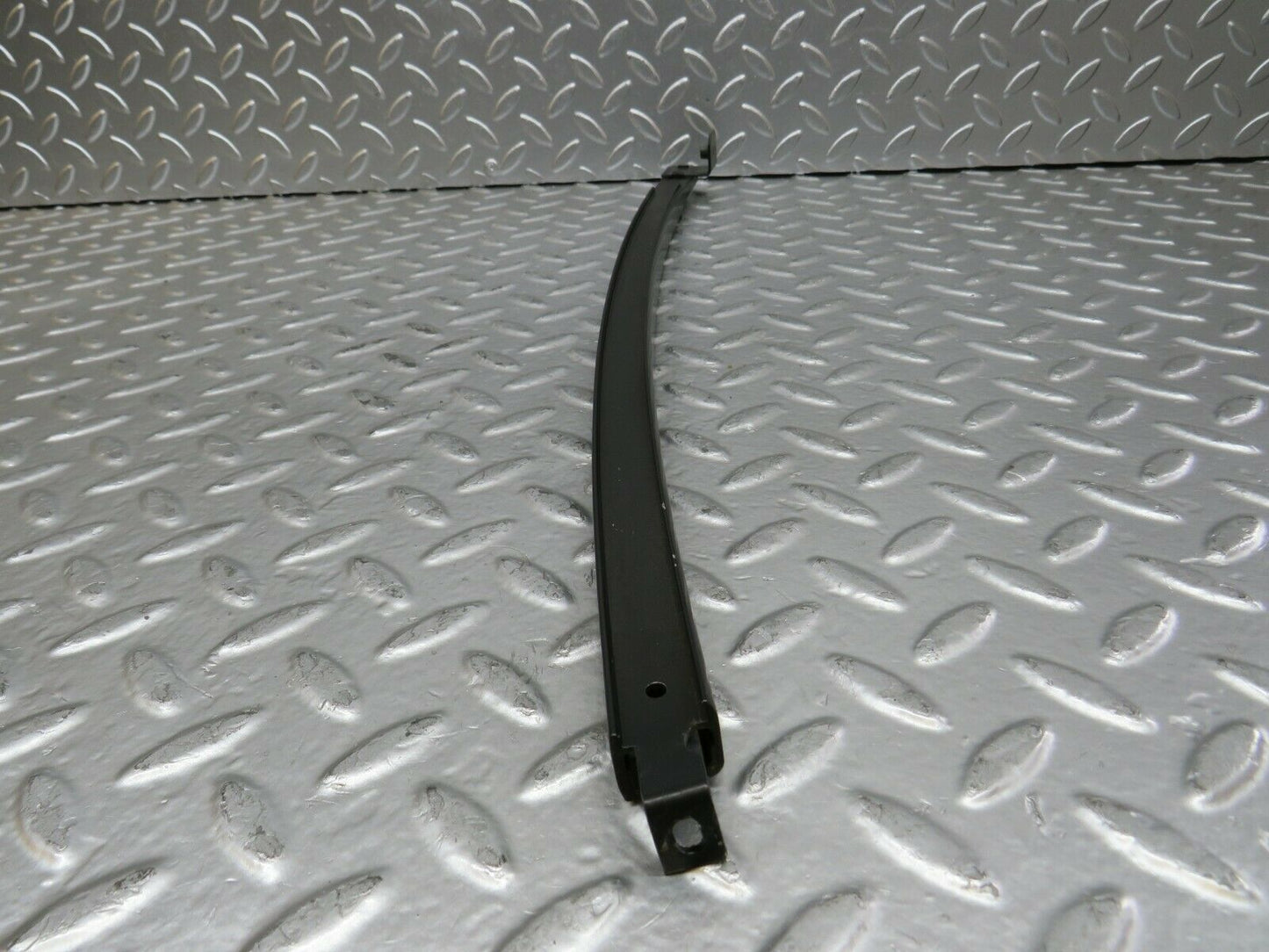 24247 Mercedes-Benz S124 220TE Wagon Rear Right Door Window Channel