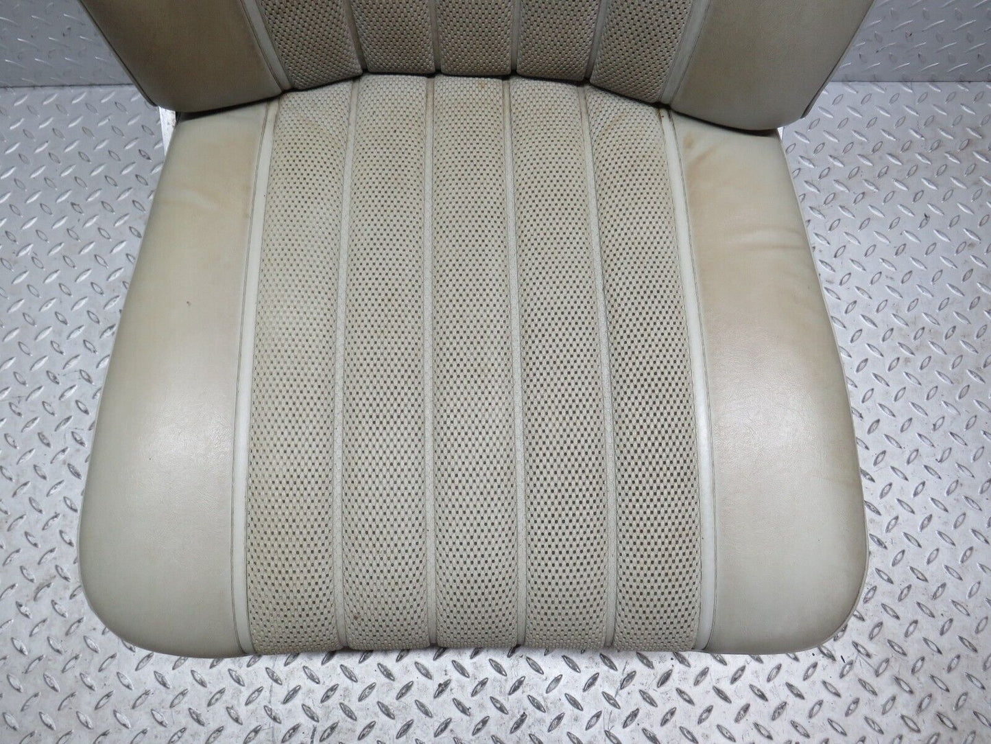 40511 Mercedes-Benz W110 230 Front Left Seat Leather Beige