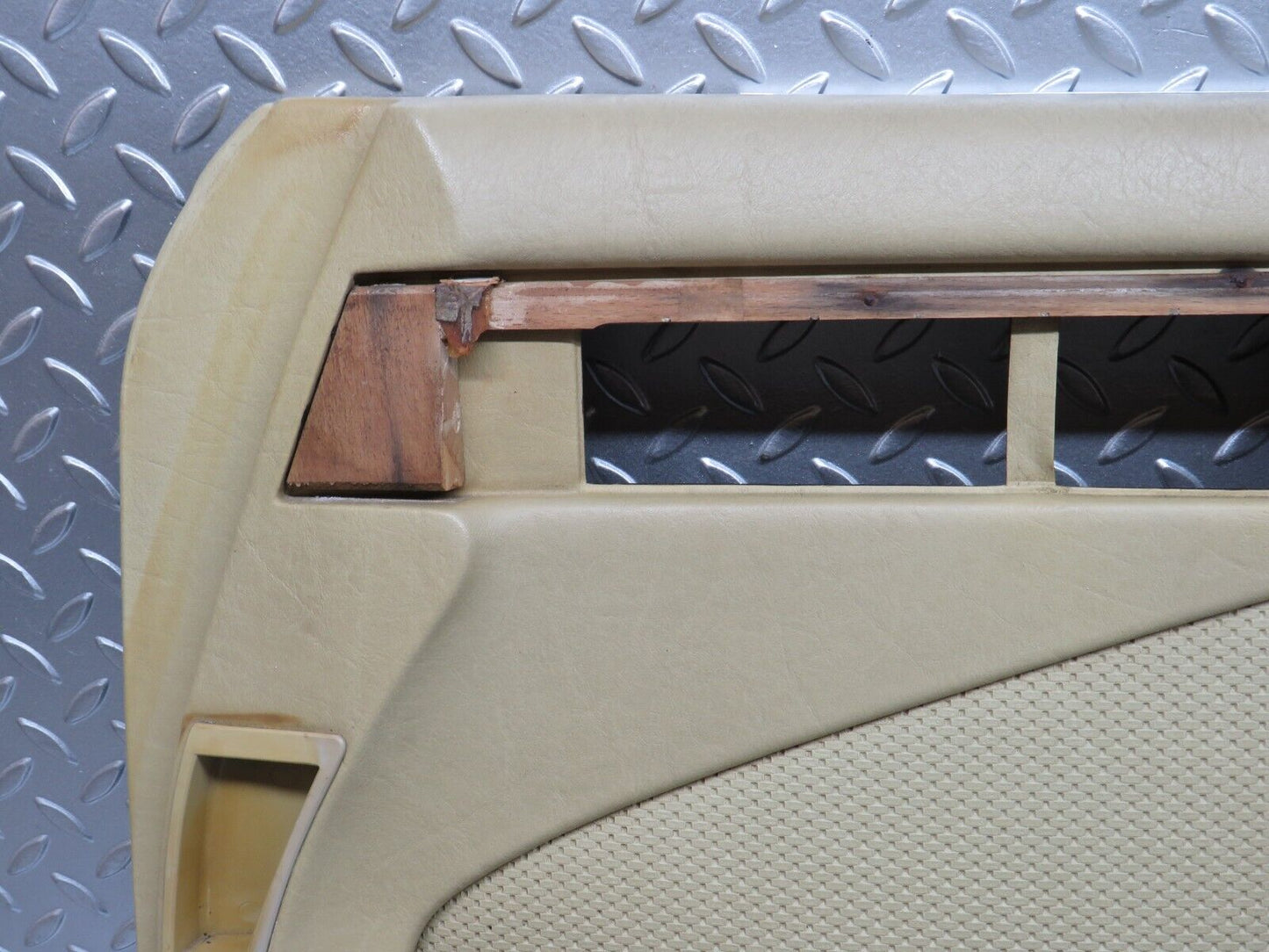 34386 Mercedes-Benz C126 380SEC Coupe Right Door Card 1267270870