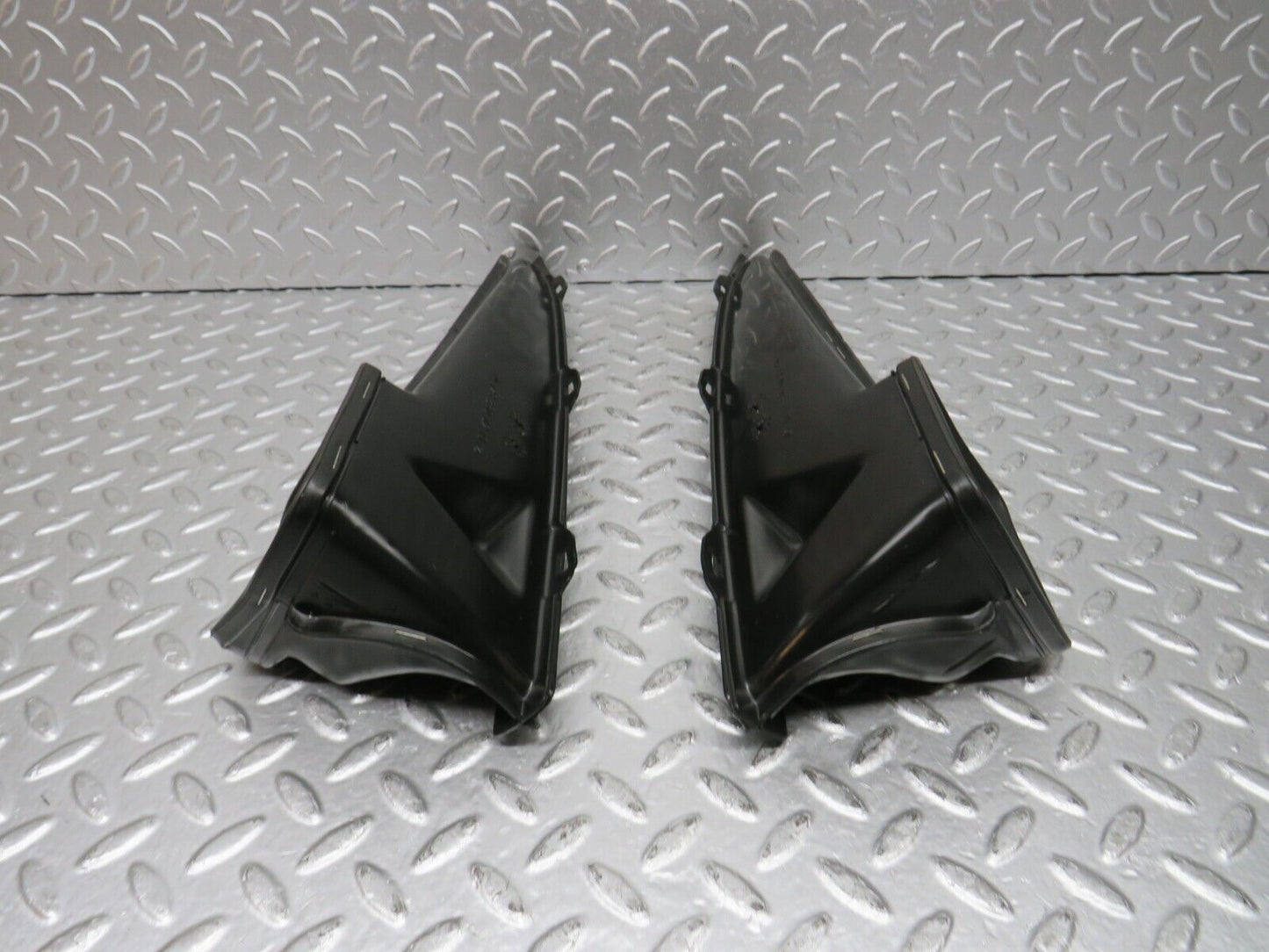 31950 Mercedes-Benz W123 230E Air Duct Vent Pair 1238300119 1238300219