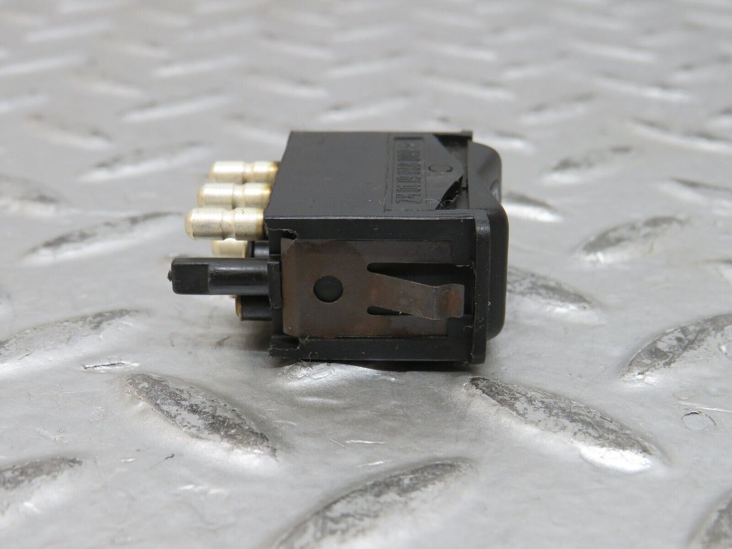 28168 Mercedes-Benz W123 280E Rear Windscreen Defroster Switch 0008206110